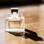 正しい香水の付け方、男女でちがうって知ってましたか？