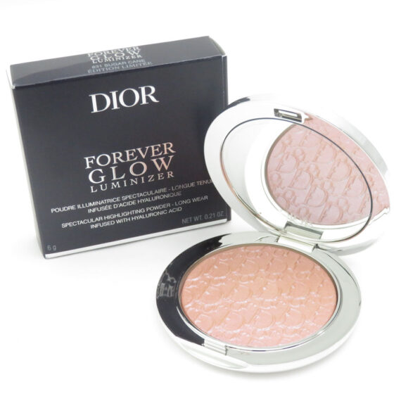 ディオール ディオールスキン フォーエヴァー グロウ ルミナイザー フェイスパウダー